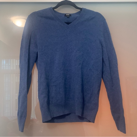 Unisex UNIQLO cashmere sweater (S) - Picture 2 of 2